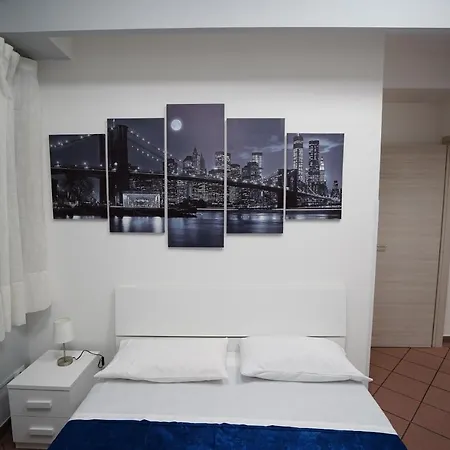 Ayn Apartment *